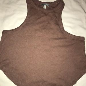 muscle crop top.
